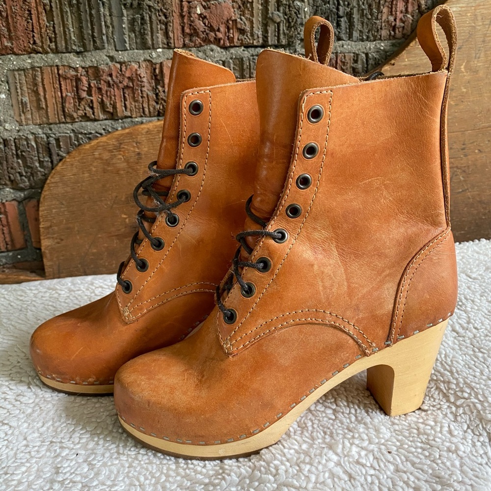 Swedish Hasbeens 8 hole lace up boots